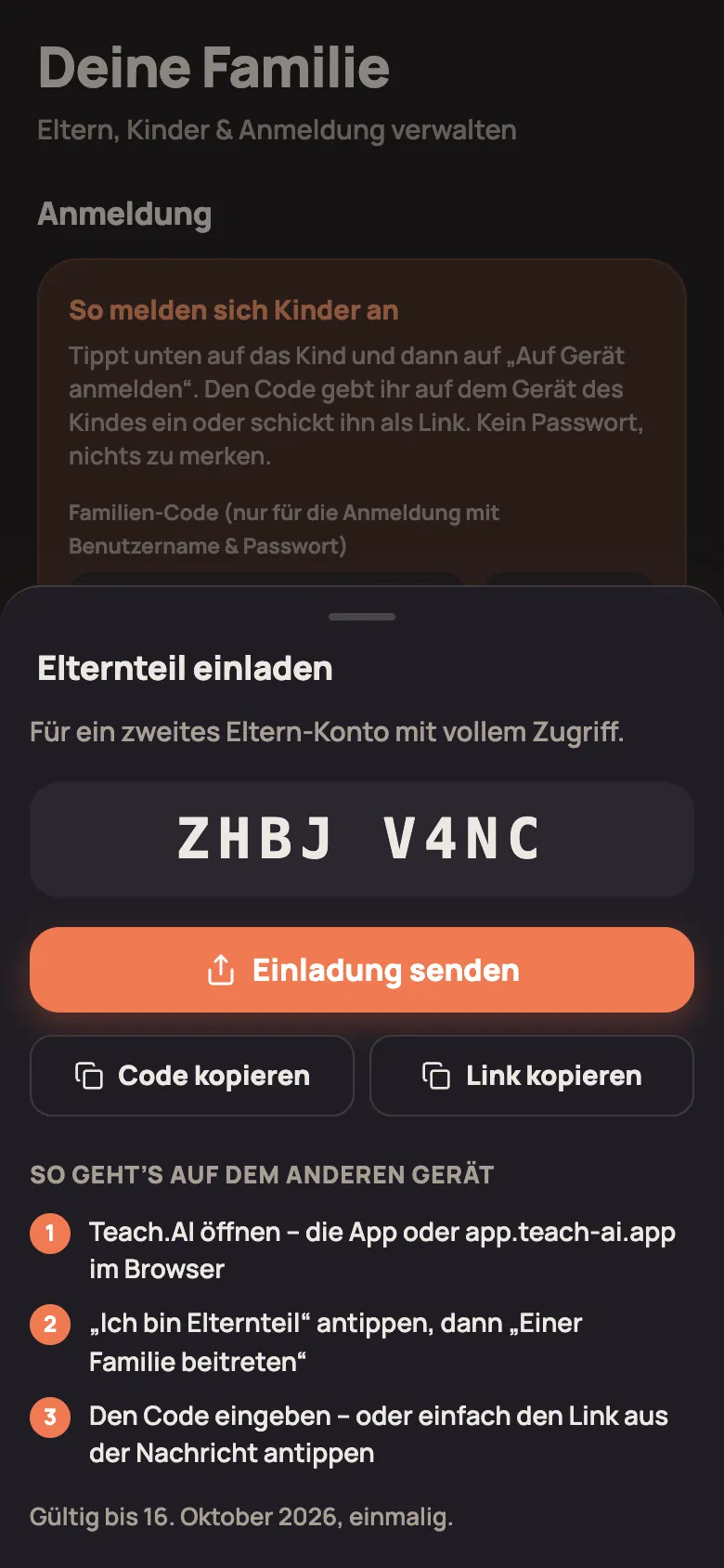 Fenster „Elternteil einladen“ mit dem Einladungs-Code, „Einladung senden“ und den drei Schritten für das andere Gerät